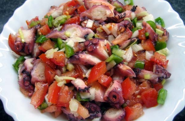 Pulpo Paul no pudo pronosticar que terminaría en ensalada