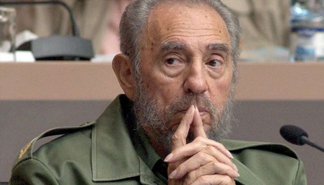 Fidel cumple 84 años y 110 en el poder