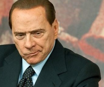 Berlusconi indignado: “¿17 años? ¡Me dijo que tenía 15!”