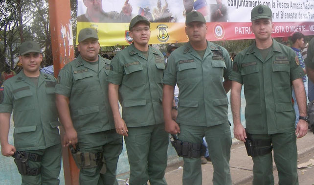 Guardias Nacionales satisfechos de dejar de fingir que buscaban a "Oriente"