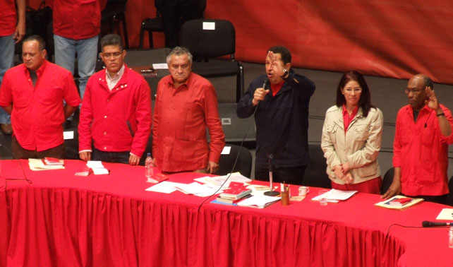 PSUV propone proclamar Rey a Chávez y que elecciones sean para Primer Ministro