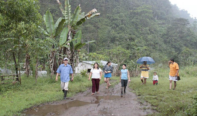 Personas que invadieron terreno en Valle La Pascua lamentan no haber pensado en Las Mercedes