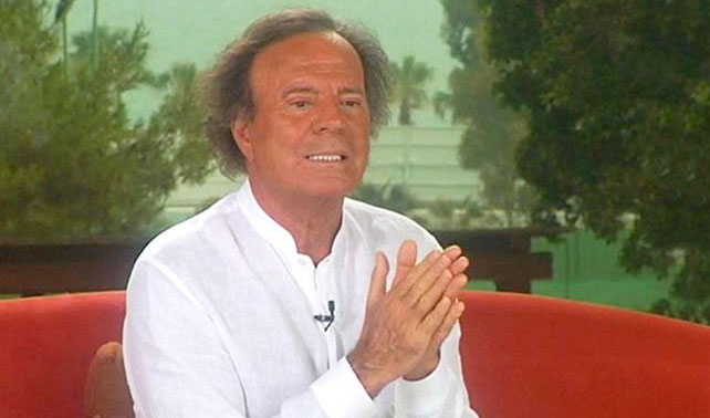 Estudio: 10 de cada 10 Julio Iglesias están demacrados