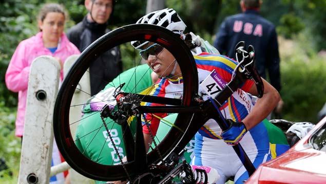 Ciclista venezolana se retira de su carrera para regresar y no excederse en cupo CADIVI