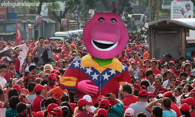 PSUV descubre que por error realizó caminata en Catia con muñeco de Barney