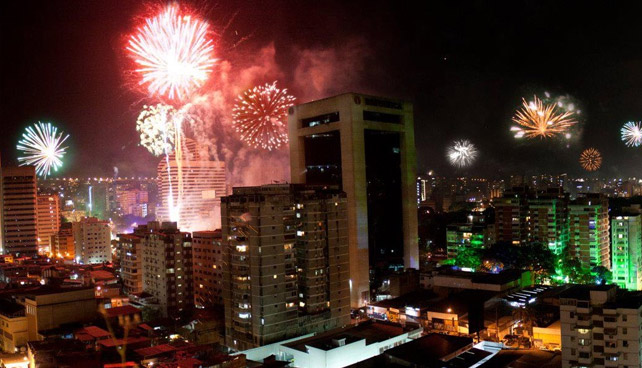 En Gaceta: Prohíben desear Feliz Año y sonreír