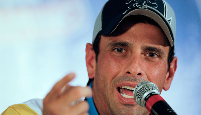 Medios Públicos hacen esfuerzos para convertir a Capriles en próximo Chávez