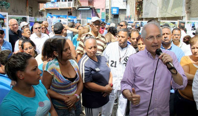 Ledezma busca reelección en alcaldía imaginaria