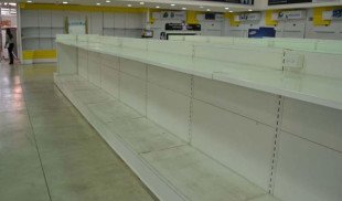 Venezolanos realizan visitas guiadas a tiendas vacías