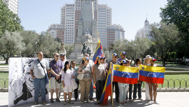 Gobierno aprueba dólares para importar venezolanos