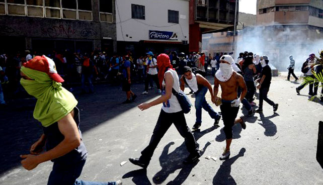 Colectivos armados súper panas cuando no están matando estudiantes