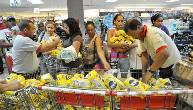 Venezolanos recuerdan buena época cuando solo escaseaban 2 o 3 productos