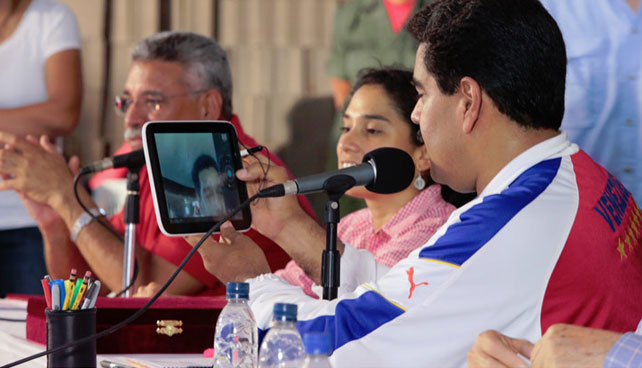 Maduro promete Wifi gratis y censurado en todas las plazas del país