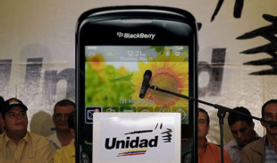 Designan a Blackberry del año 2009 nuevo Secretario Ejecutivo de la MUD  