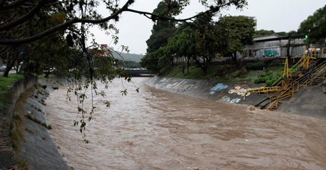 Maravillosa cooperativa comenzó regulación de lanzamiento de cadáveres al Río Guaire