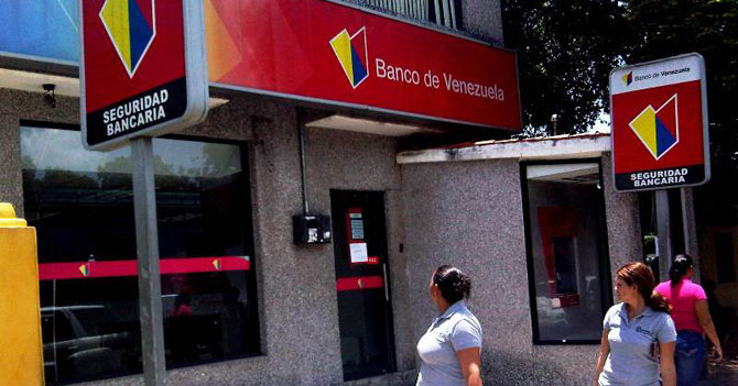 Bancos ofrecen créditos para el almuerzo de mañana