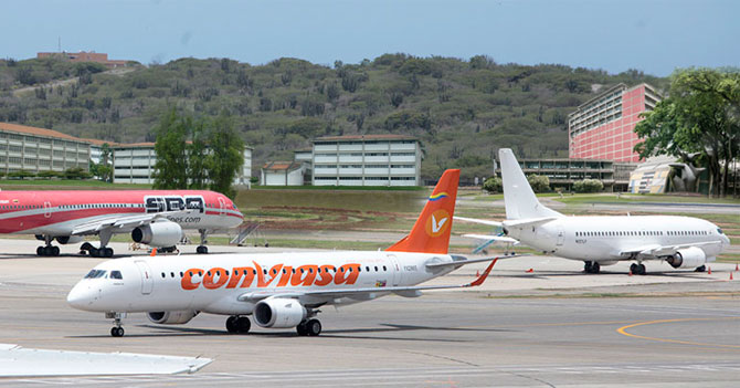 Para facilitar salida de jóvenes, mudan sedes de universidades a los aeropuertos