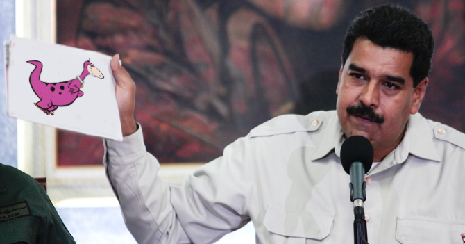 Maduro culpa caída de precios del petróleo a los dinosaurios por morirse