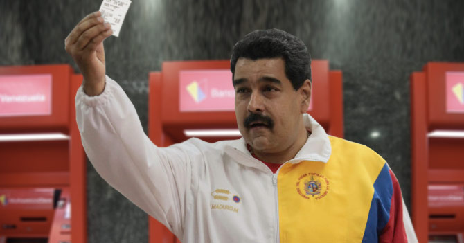 Maduro con saldo insuficiente en el cajero automático