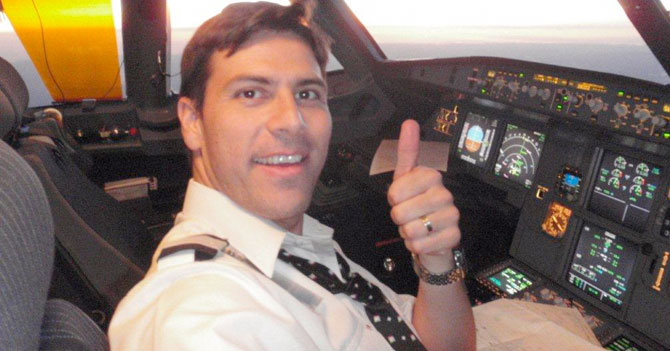 Gira de Maduro fue todo un éxito para piloto que se agarró a una de las aeromozas