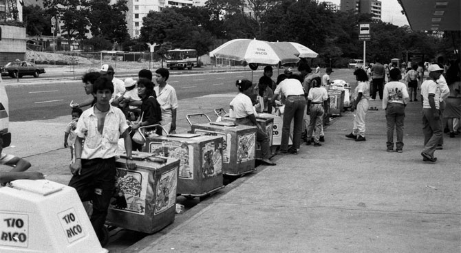 "Basta ya de tanta inflación, escasez y peladera" dice futuro chavista en 1989