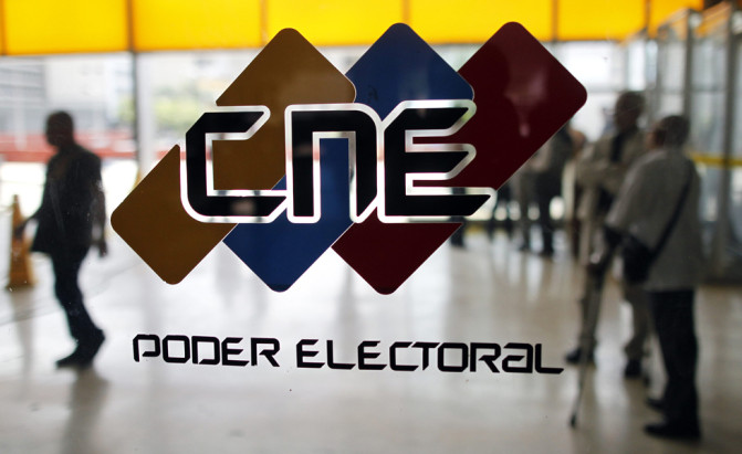 CNE dice que Maduro ganó en todas las circunscripciones de las primarias de la MUD   