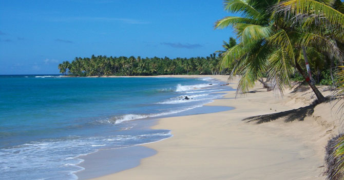 ¿Noticia sobre narcotráfico? ¿Con quién? Jajaja no, nada, miren esta playa