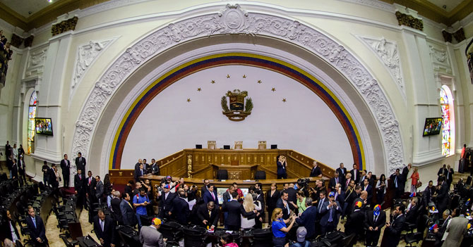 Diputados preocupados porque atención general los obligaría a trabajar