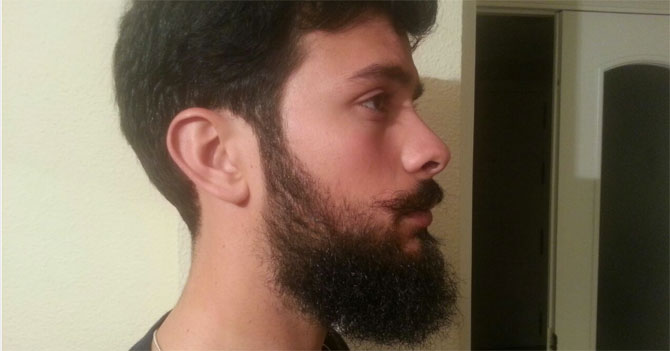 Joven que levanta desde que tiene barba teme que pasen de moda