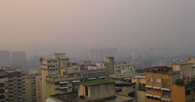 Con llegada de la calima a Caracas, chino se siente como en casa