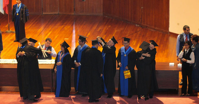 Se gradúa 3ra promoción de Licenciados en Paros Universitarios