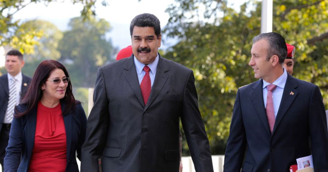 Maduro le delega Cilia a El Aissami