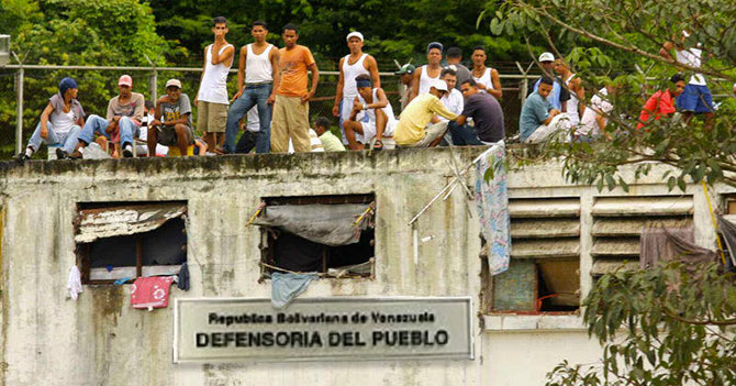 Mudan Defensoría del Pueblo a Tocorón para que marcha opositora no llegue