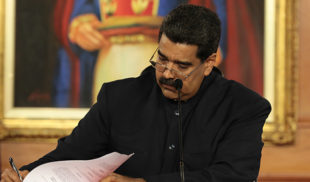 Maduro ordena cambiar la letra de 