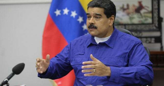 Maduro anuncia en cadena nacional que está vendiendo $100 por transferencia