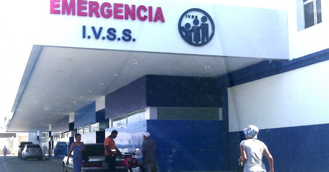 Hospitales solo atenderán a pacientes que lleven sus propios enfermeros y doctores