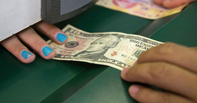 Revelan que economía venezolana subsiste gracias a los $10 que manda Luis desde Argentina