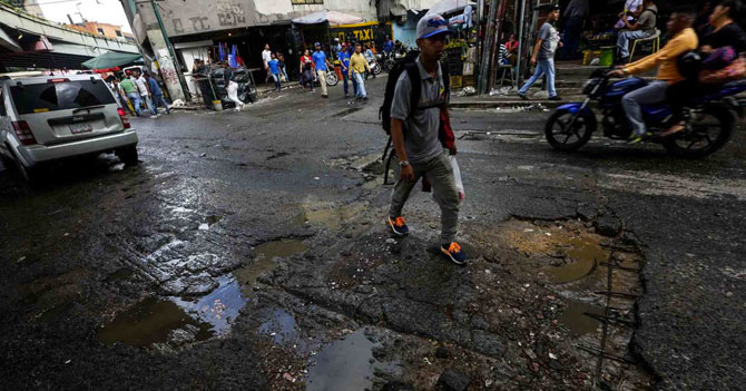 Gobierno celebra cumpleaños de Caracas dándole salita por 19 años