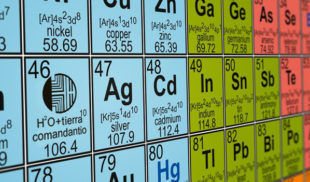 Científicos descubren que agua de Hidrocapital en realidad es un nuevo elemento químico