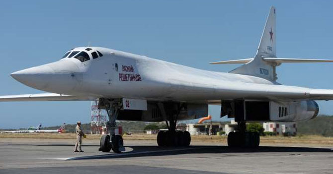 China le declara la guerra a Rusia por aterrizar aviones en su territorio