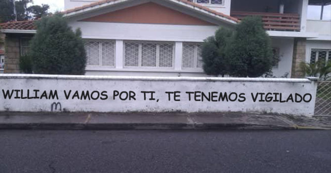 Graffiti de amenaza escrito con Comic Sans no cumple su cometido de amedrentar a diputado