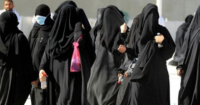 Gobierno de Arabia Saudita sorprende al mundo al otorgarle derechos del siglo XVIII a las mujeres