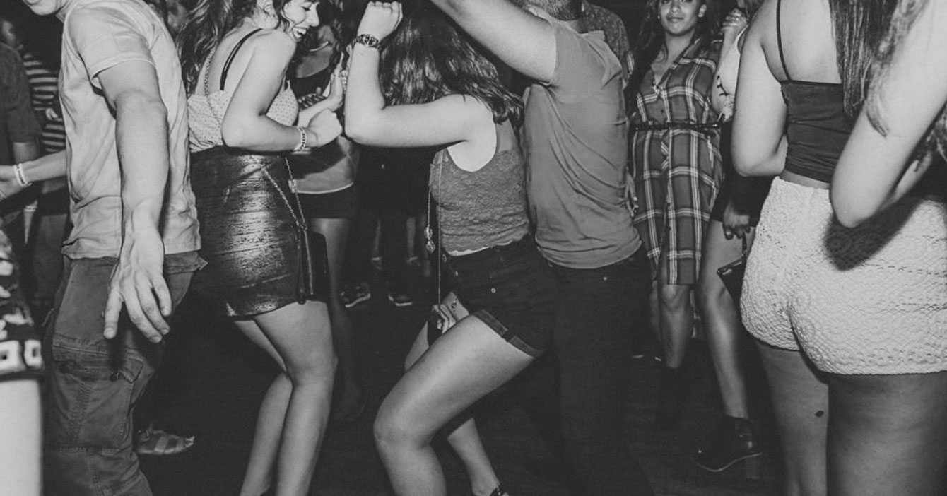 Opinión: El distanciamiento social está matando el perreo ¿Qué debemos hacer?