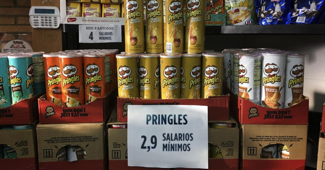 Bodegón etiqueta precios de sus productos en sueldos mínimos