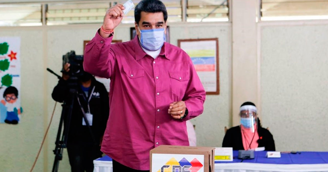 Para resguardar la democracia, Maduro asegura que contará los votos él mismo