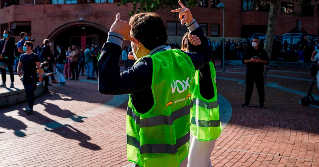 Joven en España apoya a partido político que prometió deportarlo