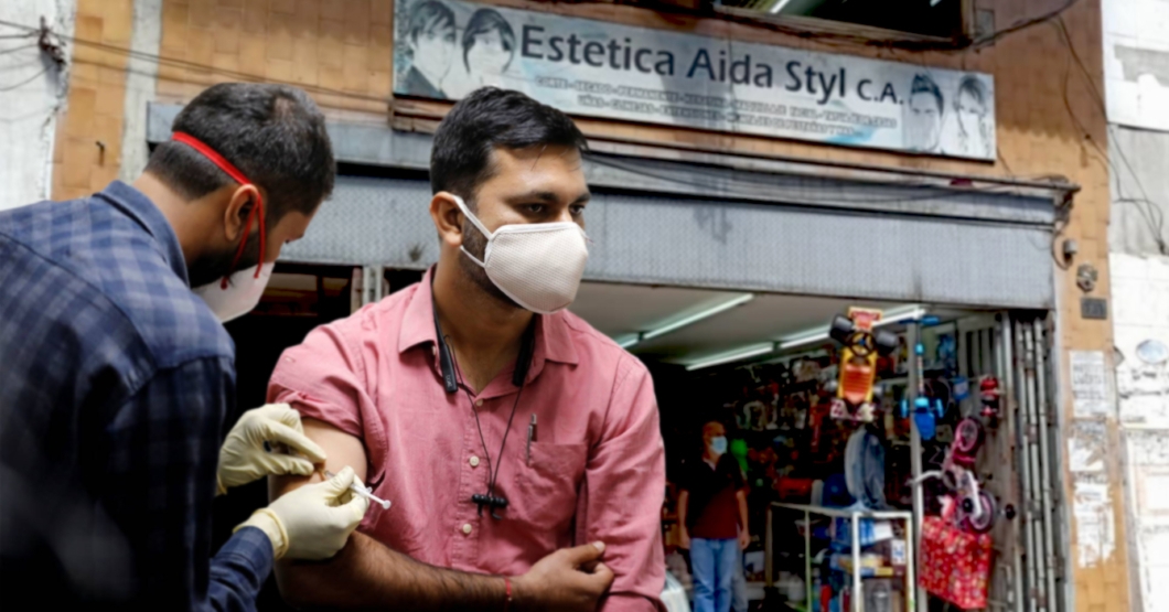 ¿Protegido contra el COVID? Este chamo se puso la vacuna en el mismo sitio donde pegan brackets