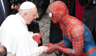 Papa Francisco se une a la iniciativa Avengers