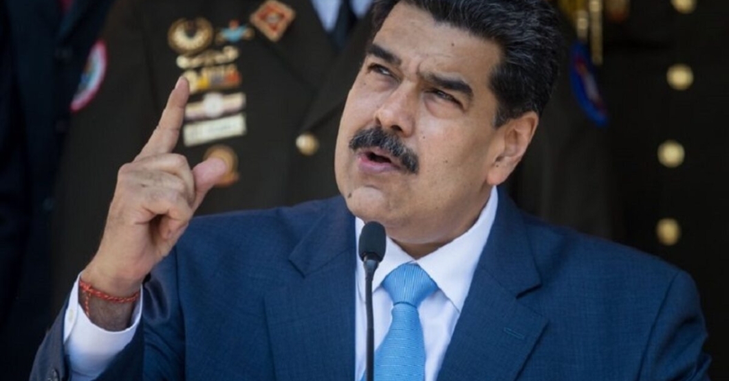 Maduro sigue evaluando cuánto es 7x7