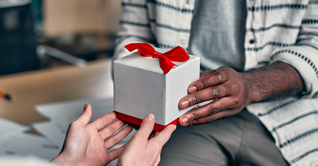 6 cosas que no deberías regalar este año en el